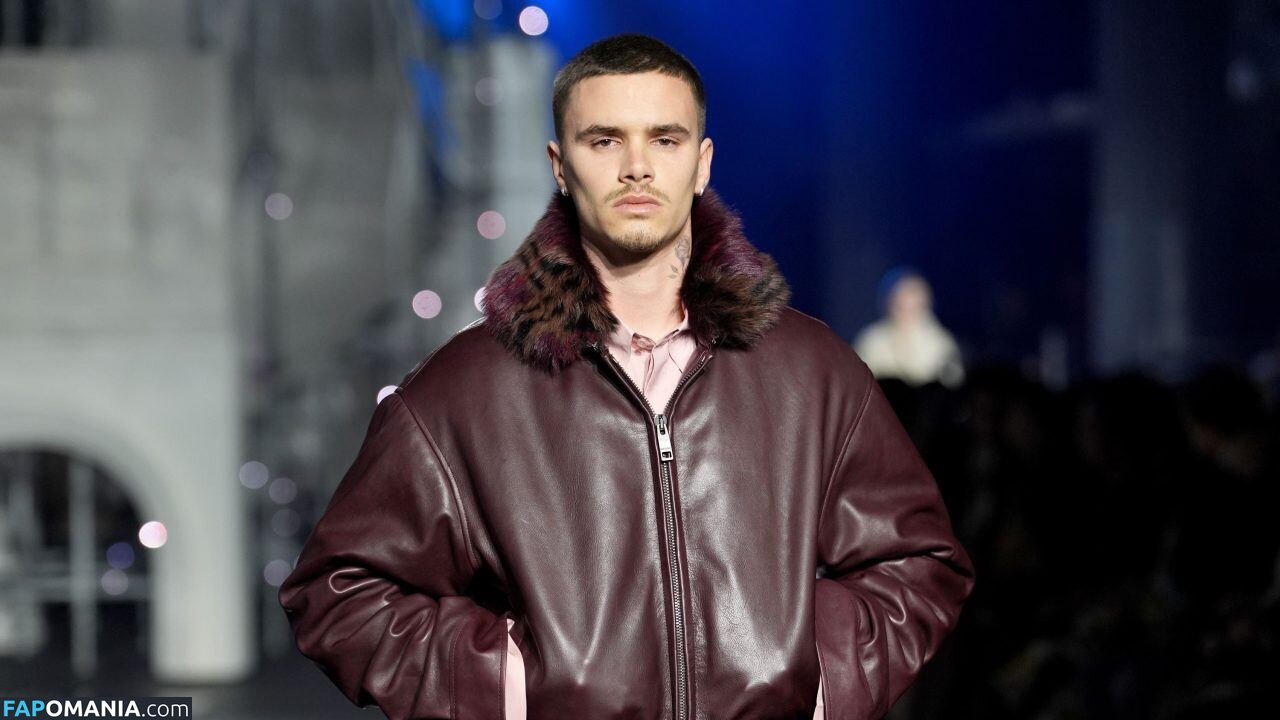 violetplustommy Nahý OnlyFans  Uniklá fotka #2