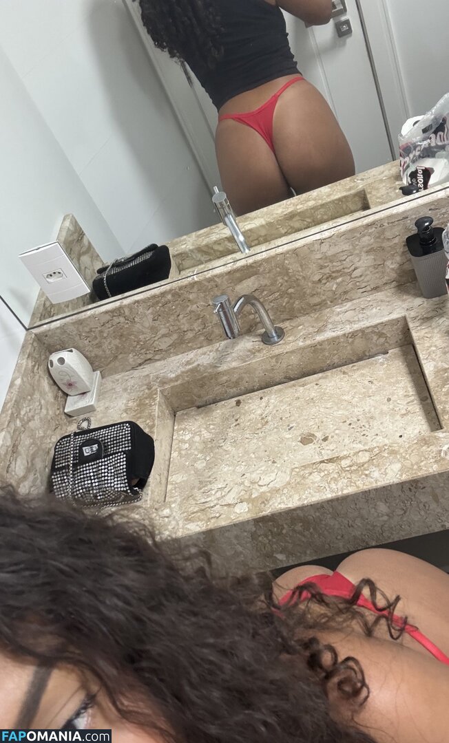 Virginniasiqueira / hotpornstar / nabrufilms Nahý OnlyFans  Uniklá fotka #4