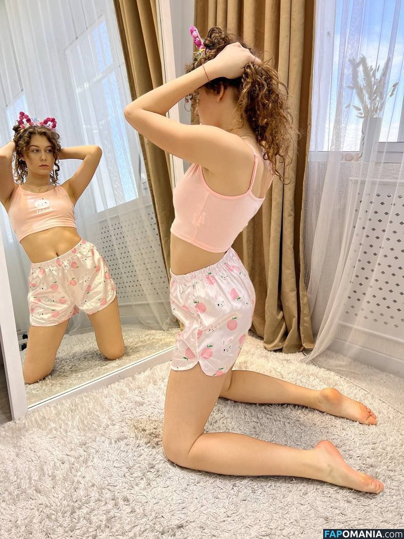 _vitaniemi01 / bloom.xvi / nayane_vitali01 / vitaniemi Nahý OnlyFans  Uniklá fotka #152