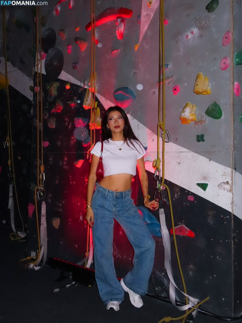 Vivian Marie Wong / https: / vivianmariewong / vivianwong_ Nahý OnlyFans  Uniklá fotka #1