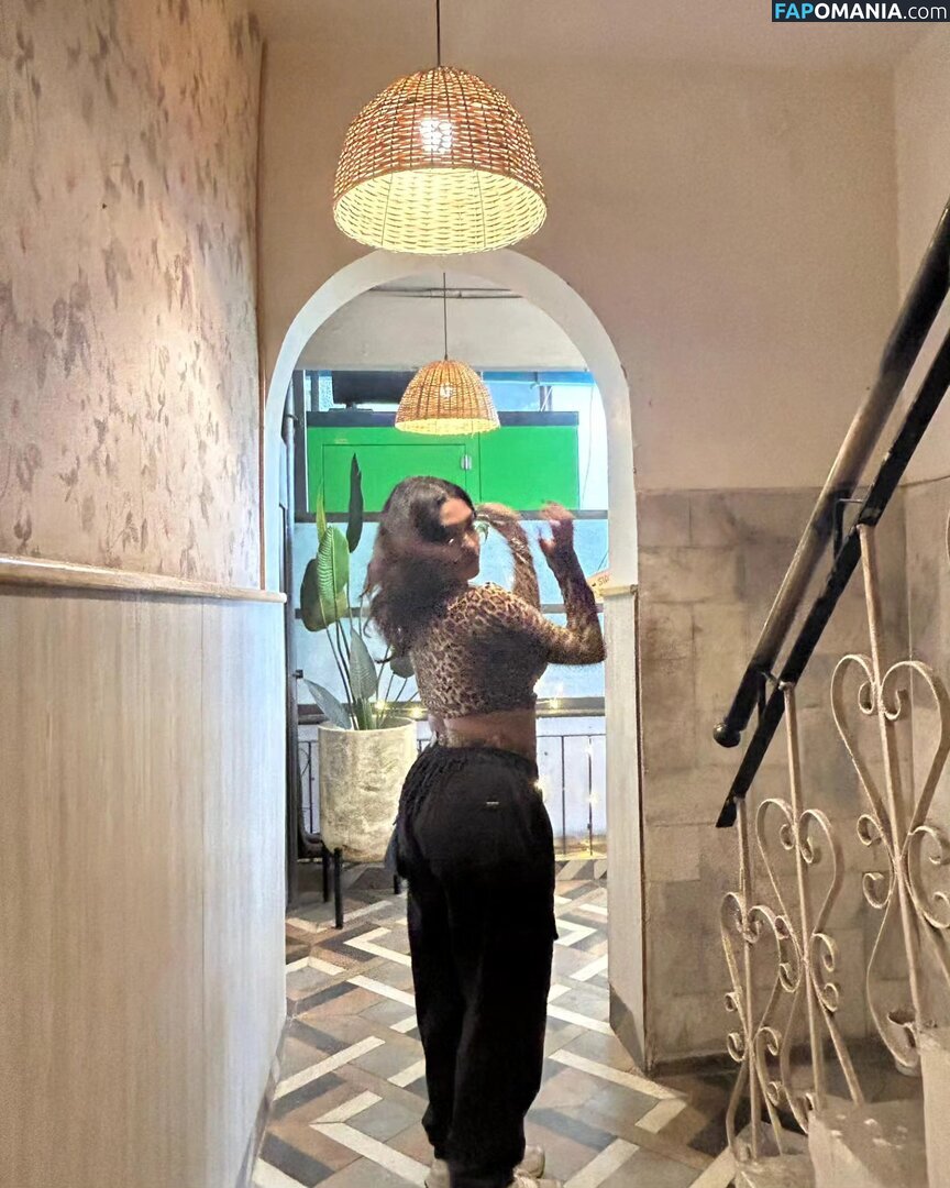 vr / vrindardddd_ Nahý OnlyFans  Uniklá fotka #6