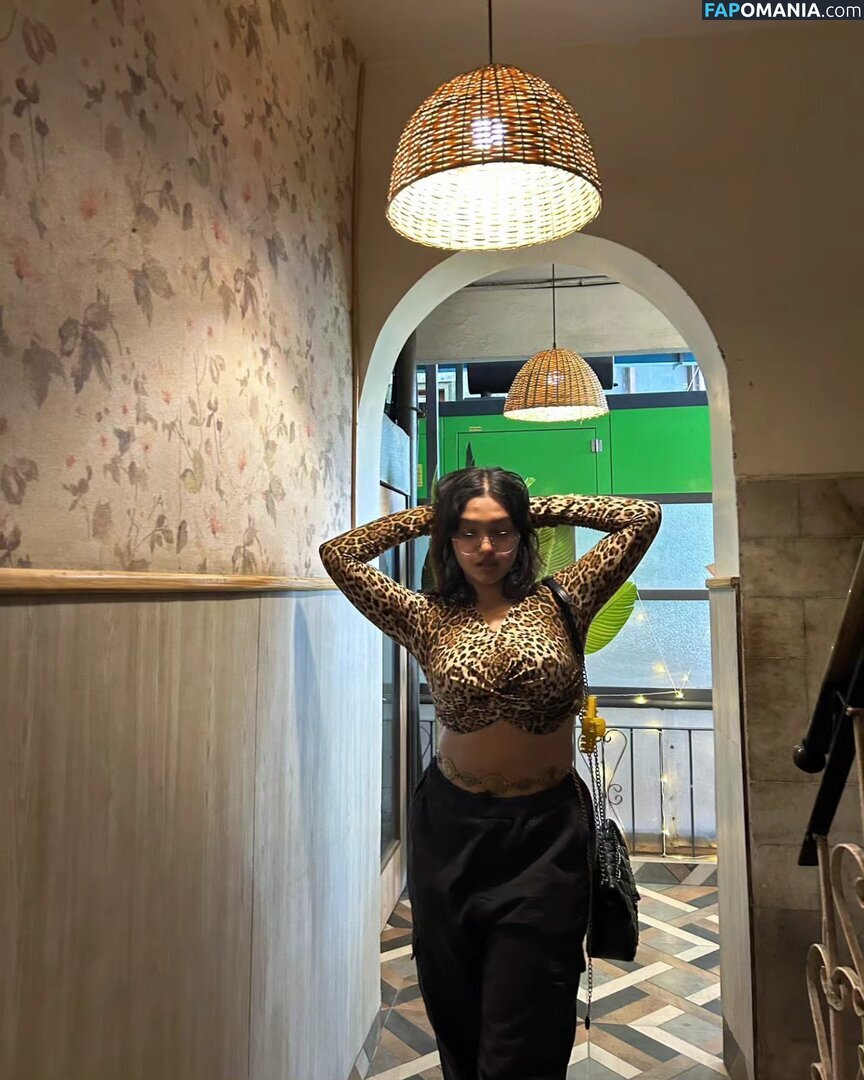 vr / vrindardddd_ Nahý OnlyFans  Uniklá fotka #8