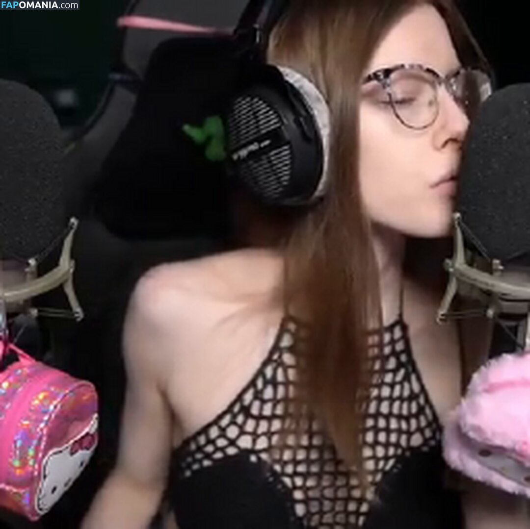 Vulture Vautour ASMR / vulture_vee Nahý OnlyFans  Uniklá fotka #1