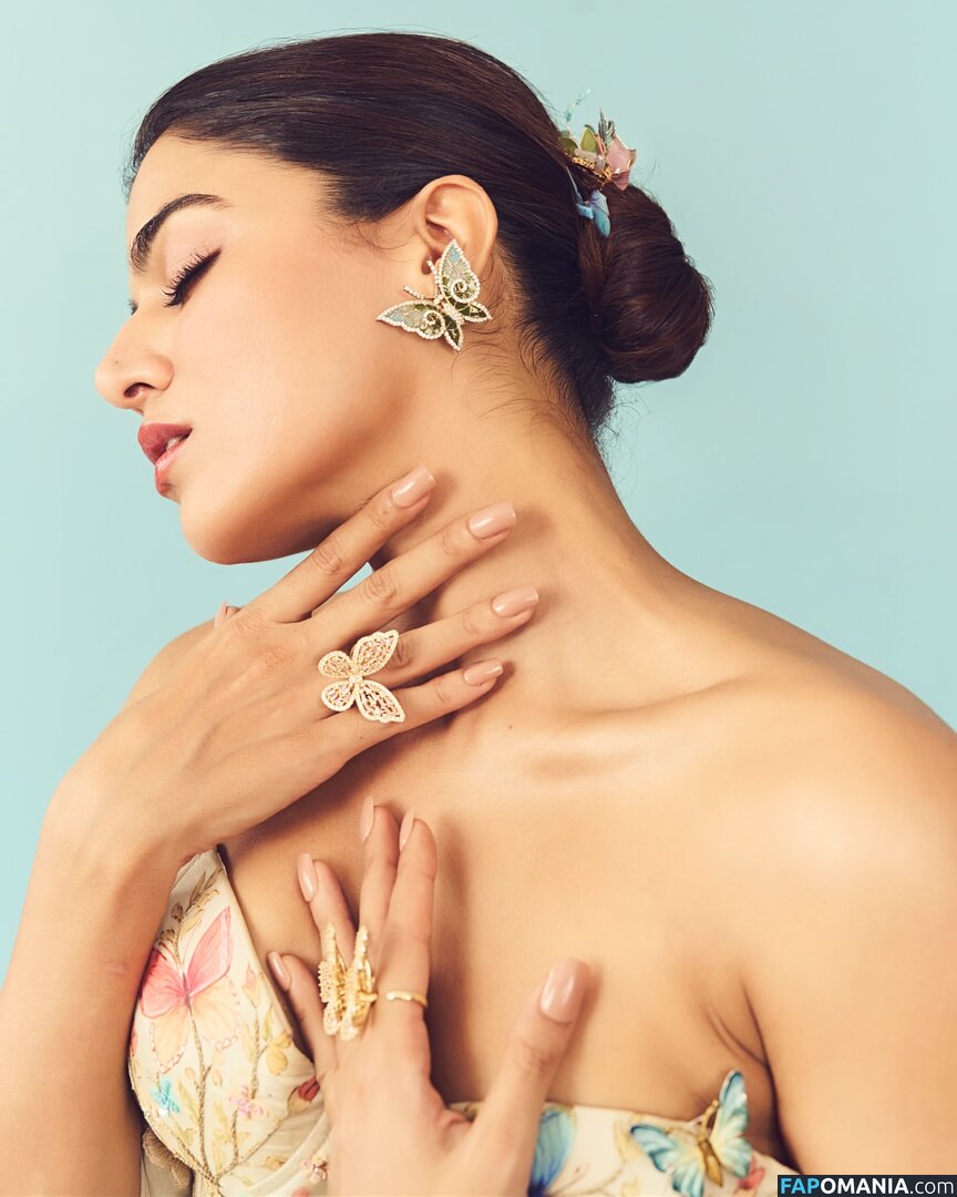 Wamiqa Gabbi / wamiqagabbi Nahý OnlyFans  Uniklá fotka #6