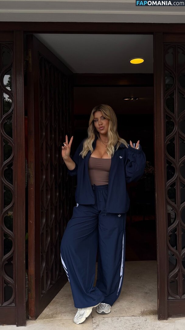 Icardi / Wanda Nara / badbitchwan / wanda_nara / wanditanara Nahý OnlyFans  Uniklá fotka #455