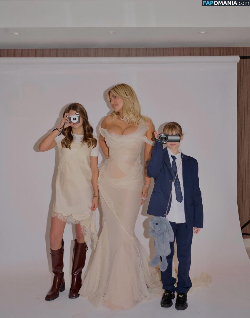 Icardi / Wanda Nara / badbitchwan / wanda_nara / wanditanara Nahý OnlyFans  Uniklá fotka #533
