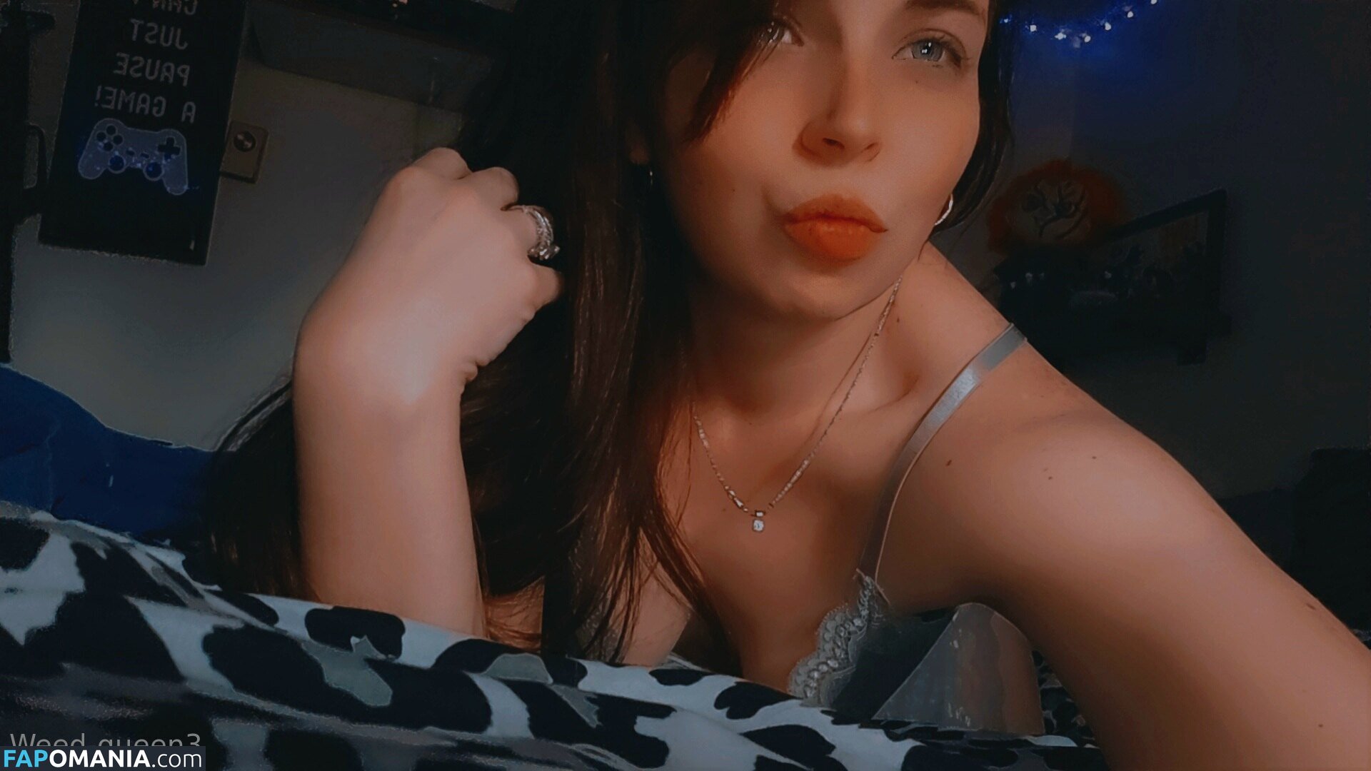 weedqueen33 / weedqueenofficialpage Nahý OnlyFans  Uniklá fotka #14