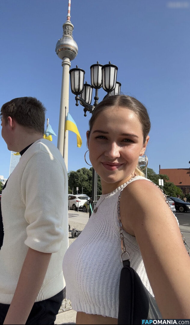 Wieke / wieke.l / wieke_l / wiekelanganke3244 Nahý OnlyFans  Uniklá fotka #41
