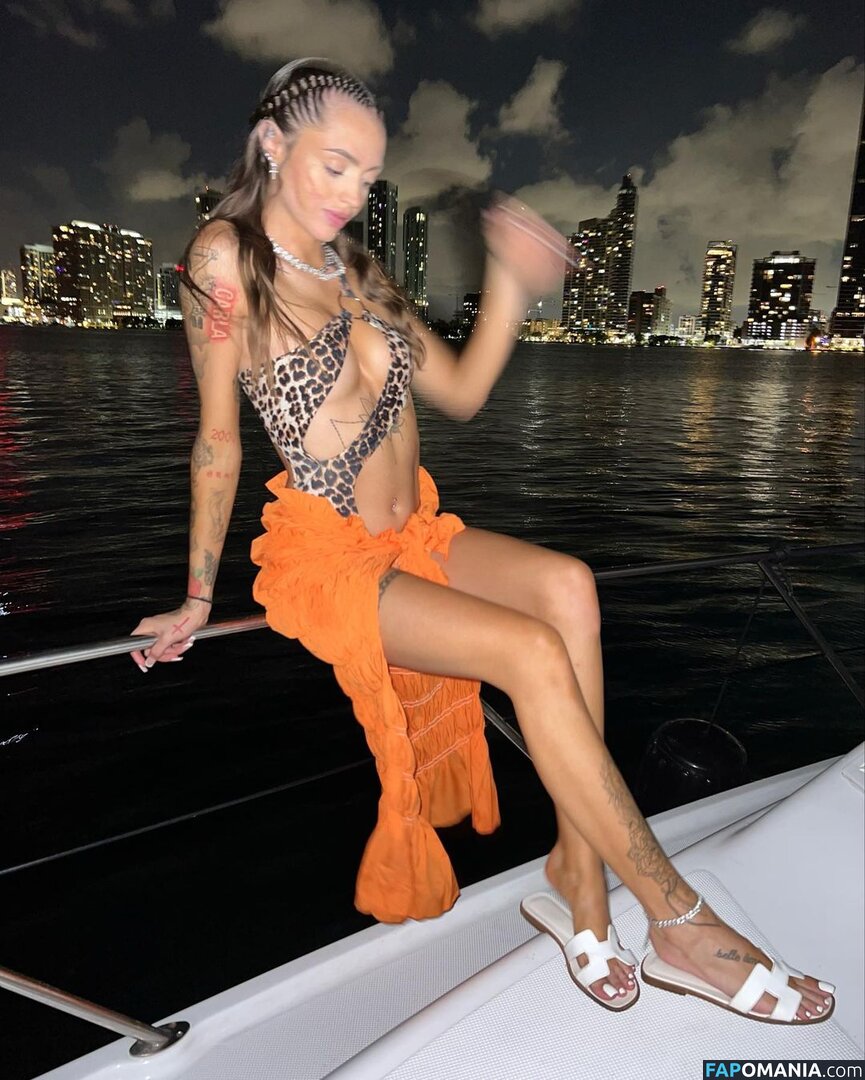 Woah Vicky / imwoahvicky / victoriaroseeee Nahý OnlyFans  Uniklá fotka #15