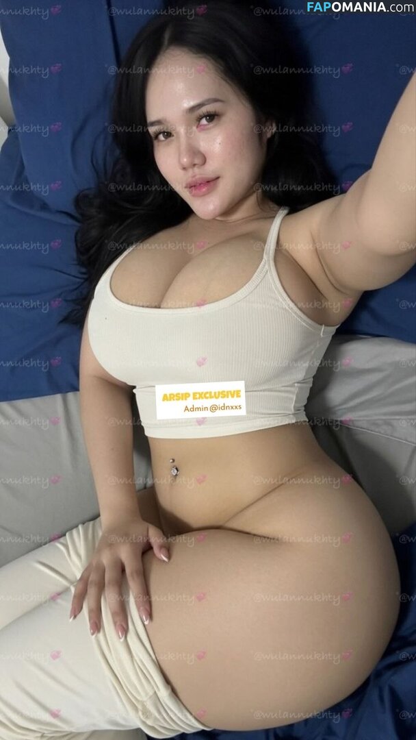 fitriwln / https: / wulannukhty / xxbbywlnn Nahý OnlyFans  Uniklá fotka #1