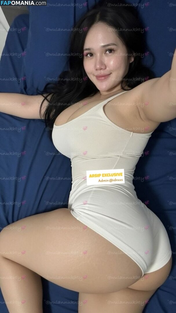 fitriwln / https: / wulannukhty / xxbbywlnn Nahý OnlyFans  Uniklá fotka #6