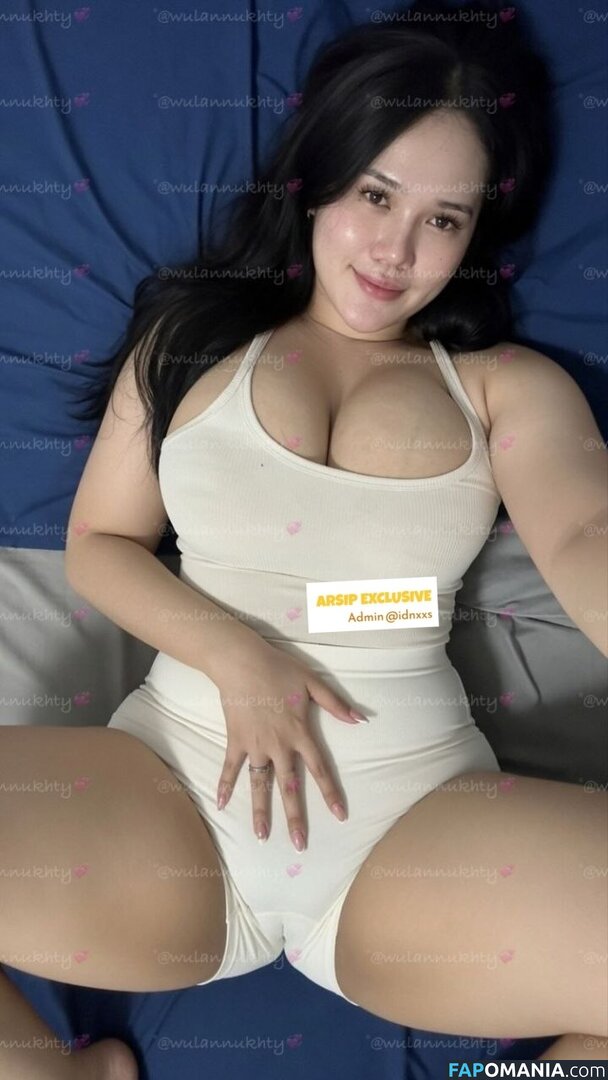 fitriwln / https: / wulannukhty / xxbbywlnn Nahý OnlyFans  Uniklá fotka #10