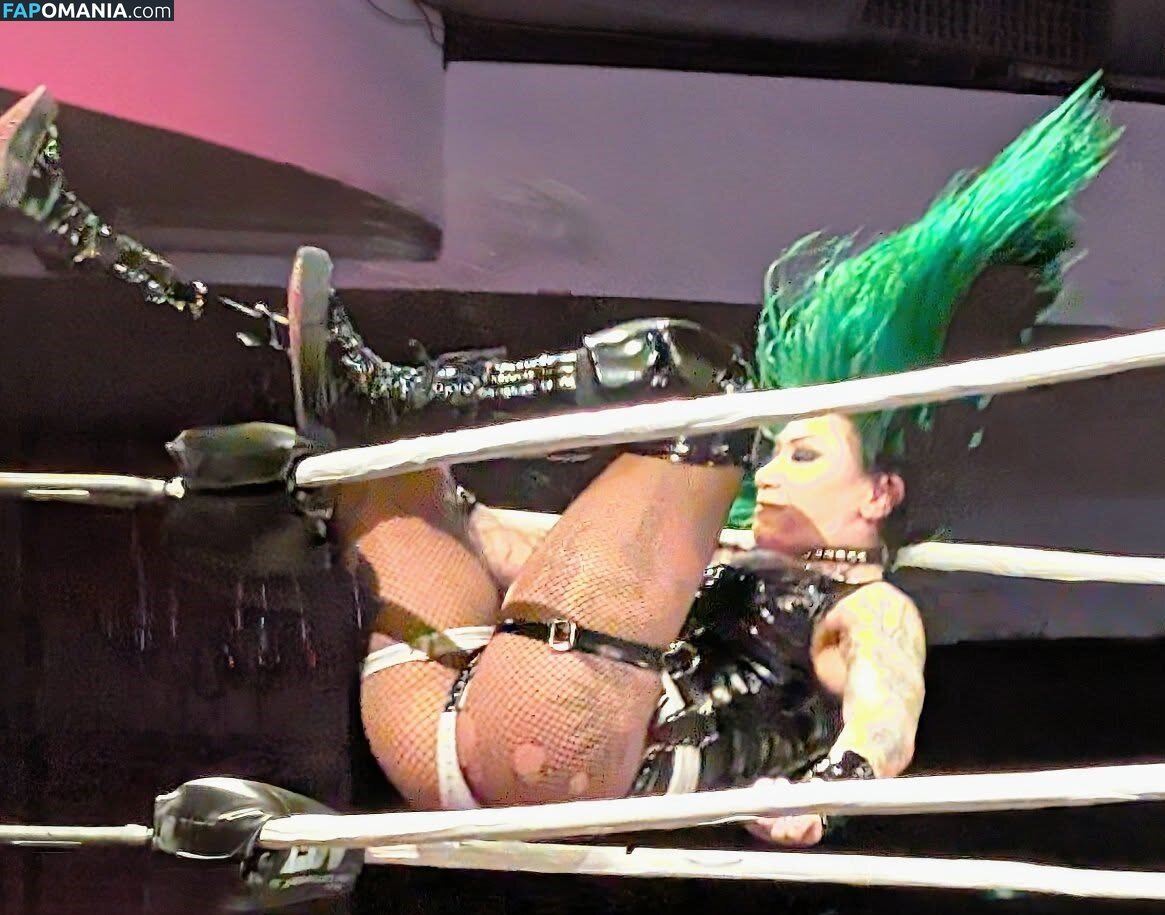 Shotzi Blackheart / ShotziWWE / WWE Shotzi Nahý OnlyFans  Uniklá fotka #28