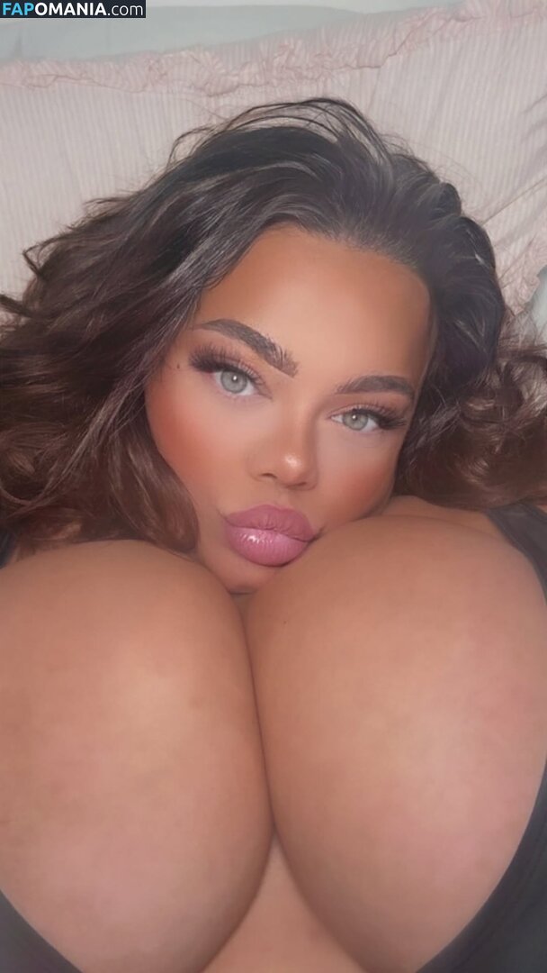 cescax / francescahayden / xbunny_rosex Nahý OnlyFans  Uniklá fotka #2