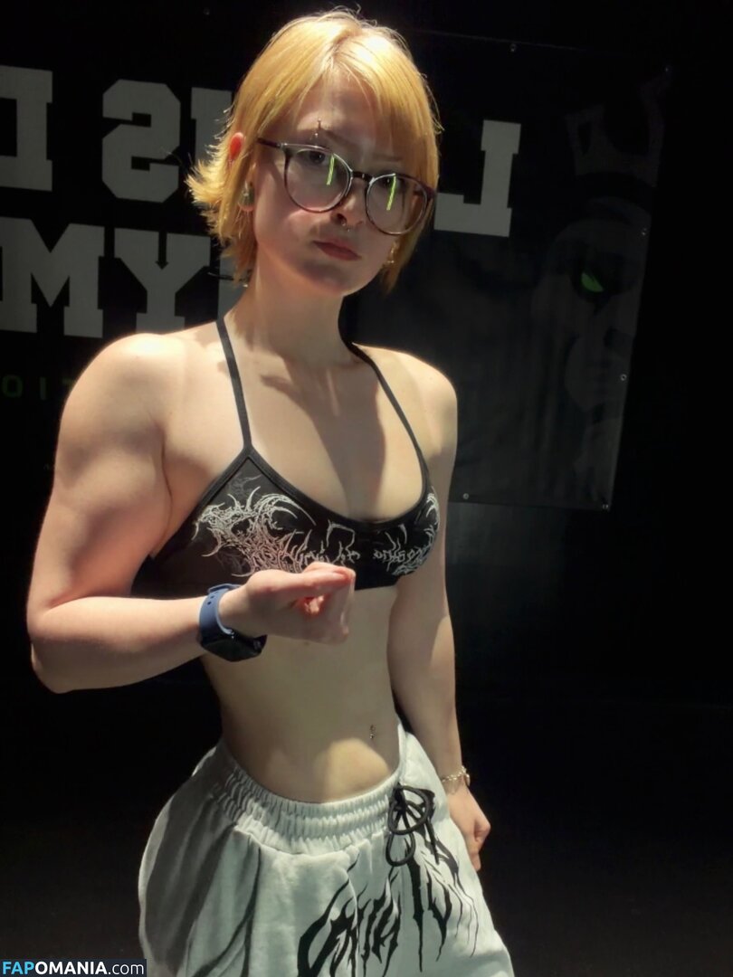 xxiluvkittyz Nahý OnlyFans  Uniklá fotka #4