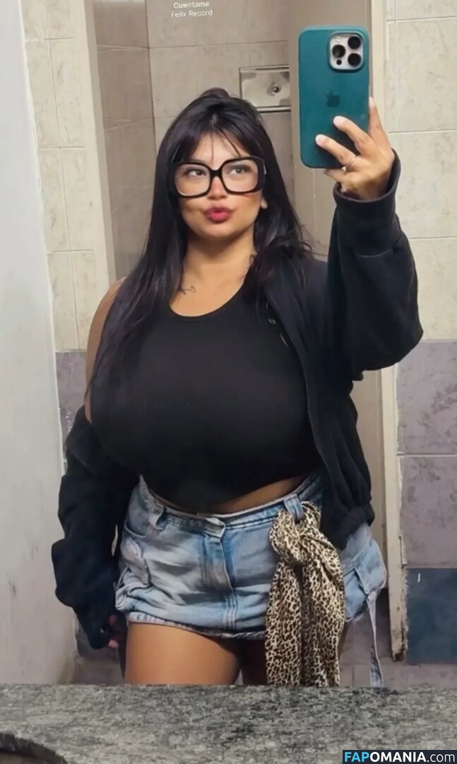 Yael Castillo / Yaelcastill0 / yaecaastillo Nahý OnlyFans  Uniklá fotka #7