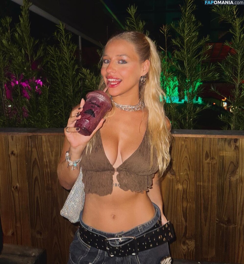 Yasmin Coelho / coelho.yas Nahý OnlyFans  Uniklá fotka #5