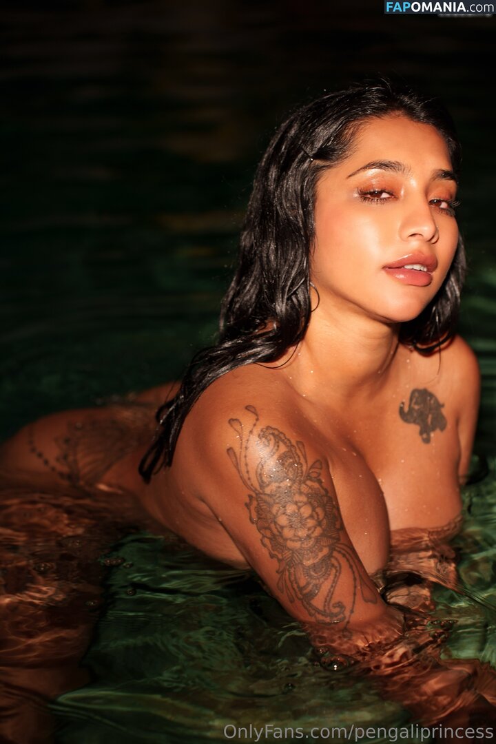 Yasmina Khan Nahý OnlyFans  Uniklá fotka #11