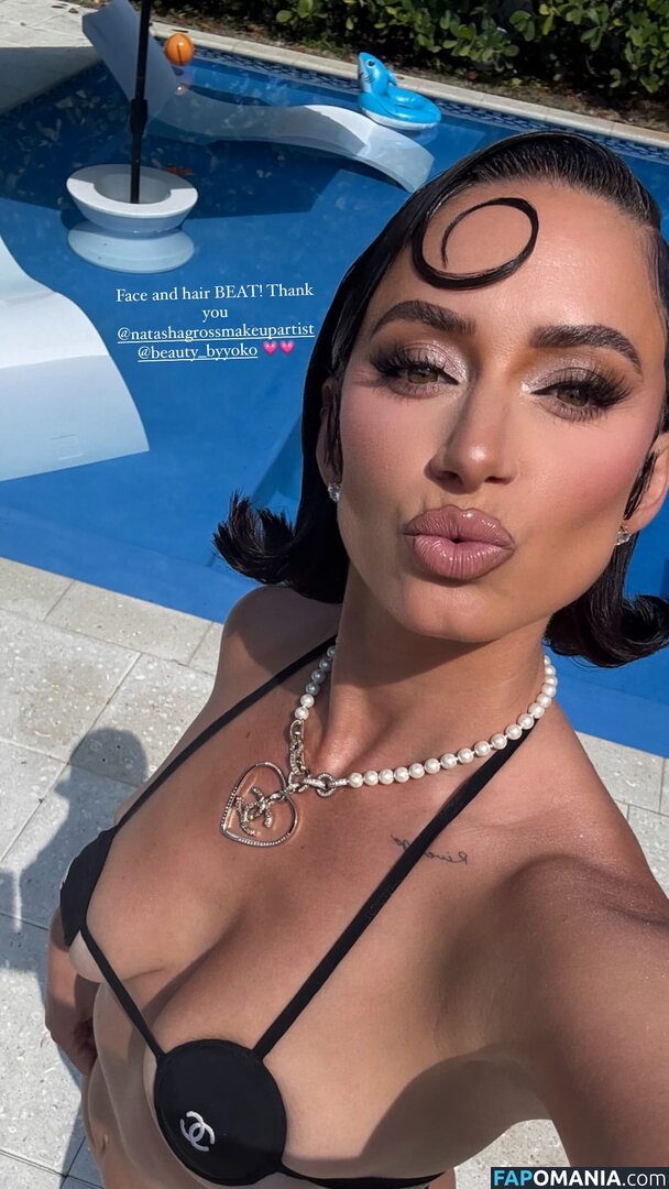 Yesjulz / https: / yesjulztv Nahý OnlyFans  Uniklá fotka #37