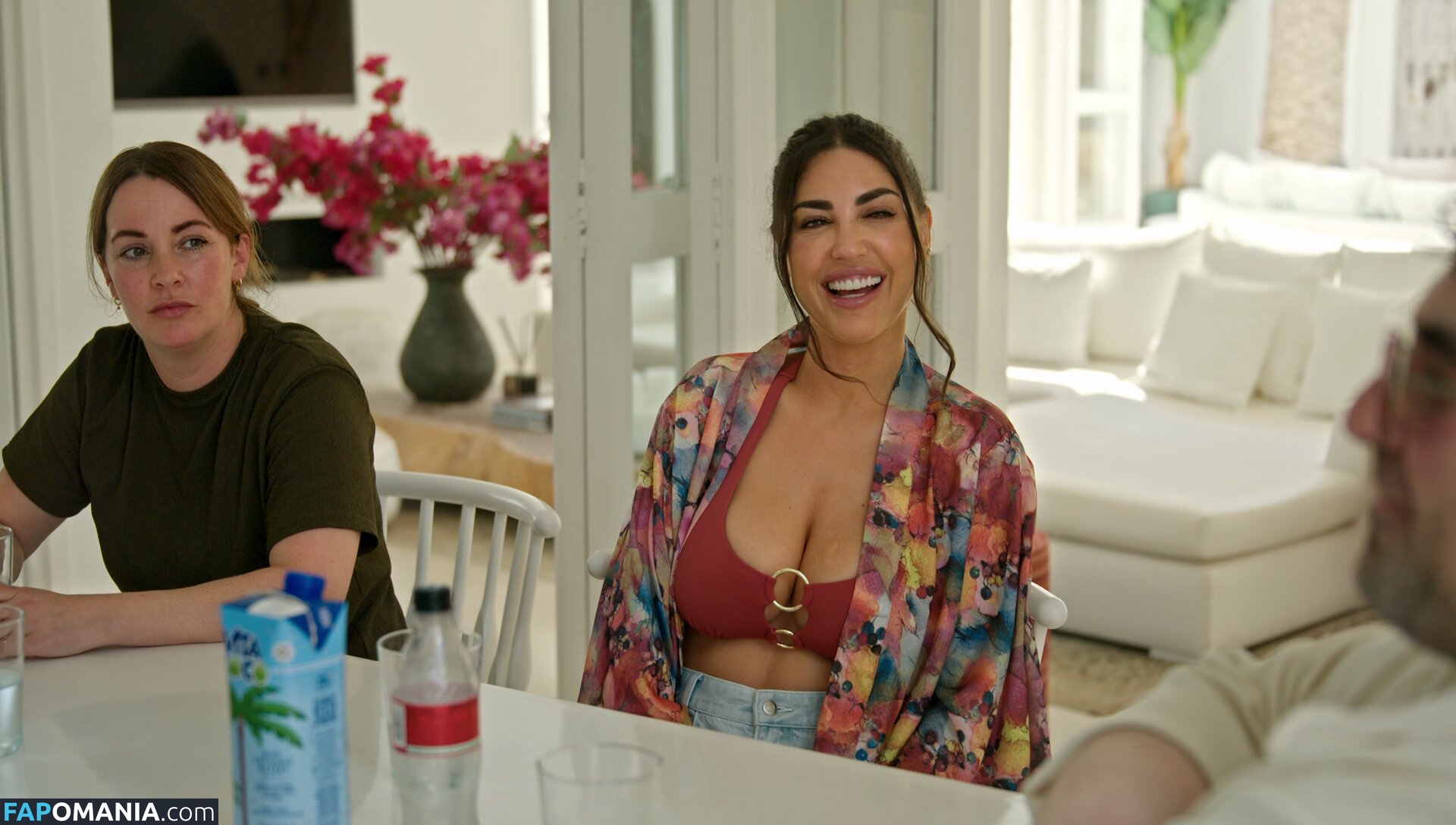 Yolanthe Cabau / https: / yolanthecabau Nahý OnlyFans  Uniklá fotka #6