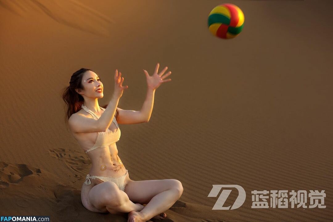 Yuan Herong / yuanherong.1229 Nahý OnlyFans  Uniklá fotka #11