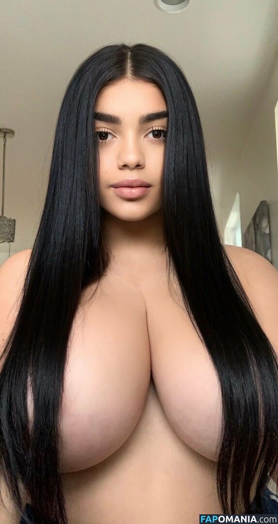 Yummy Yazmin / theyasminelopez / yazmin2yummy Nahý OnlyFans  Uniklá fotka #4