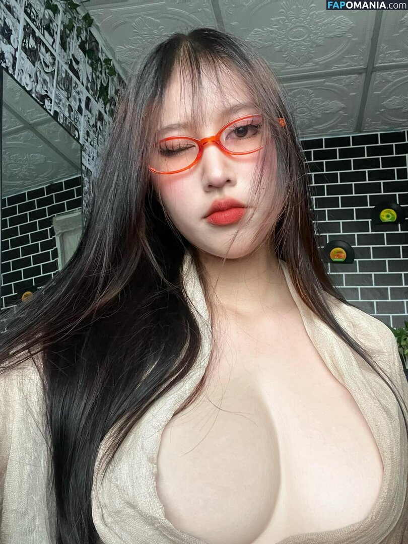 Yunne.uwu / yunnechan Nahý OnlyFans  Uniklá fotka #127