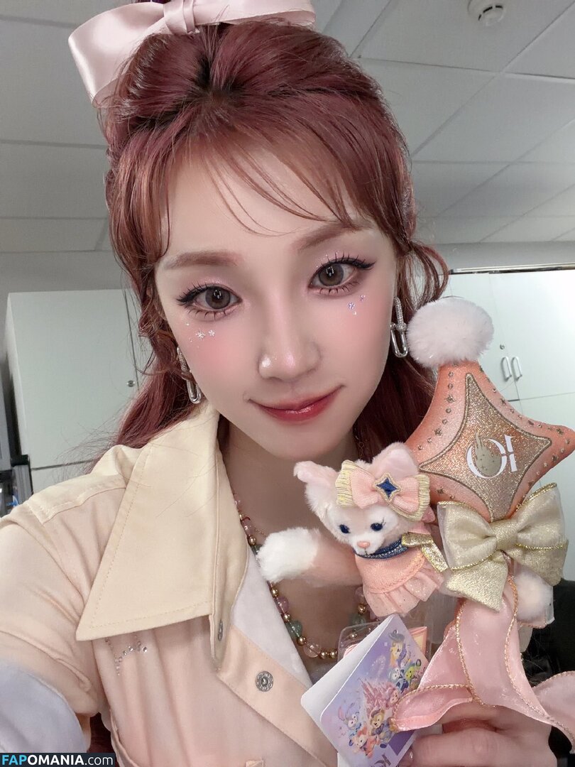 _Yuqi_ / https: / yuqisong.923 / yuqisun Nahý OnlyFans  Uniklá fotka #29