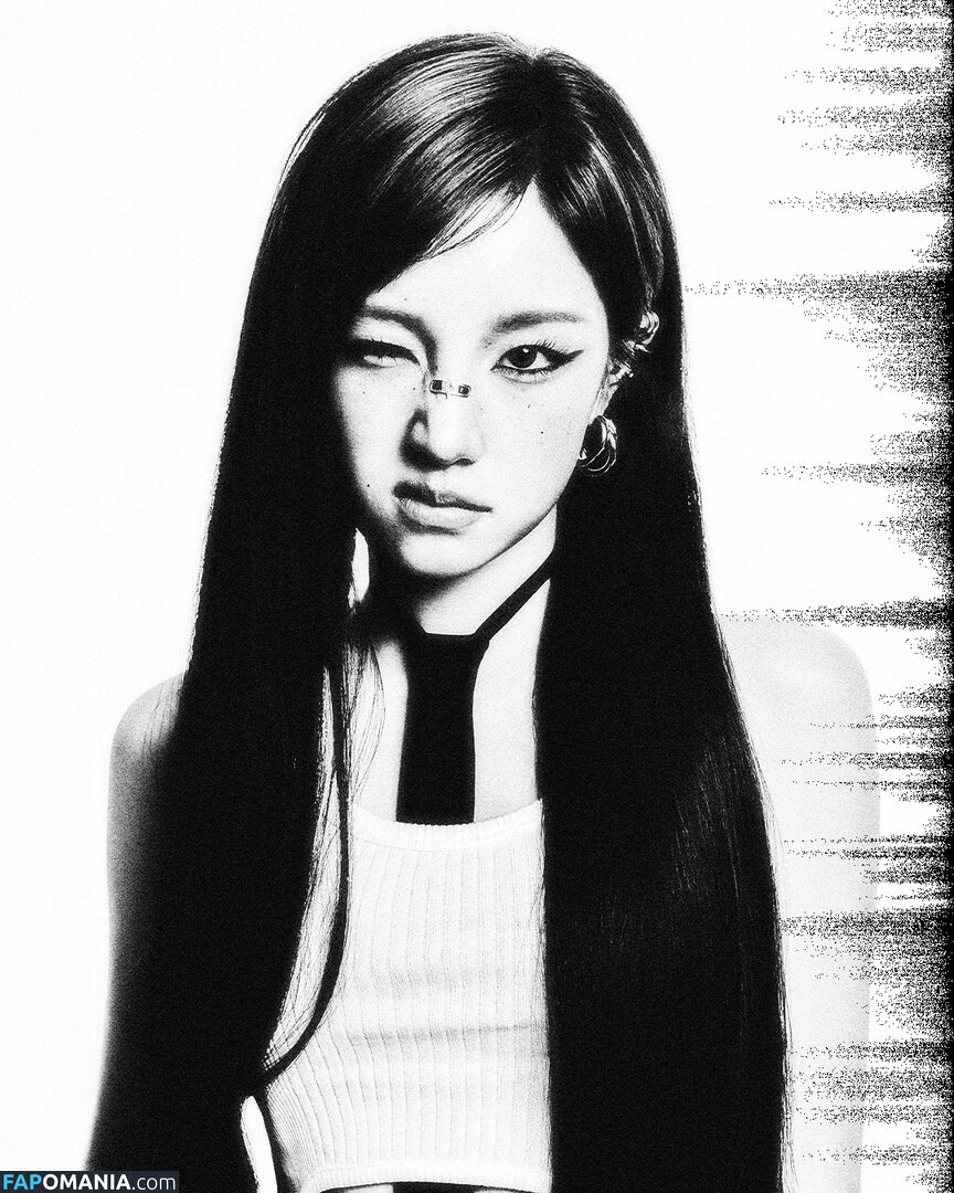 _Yuqi_ / https: / yuqisong.923 / yuqisun Nahý OnlyFans  Uniklá fotka #32