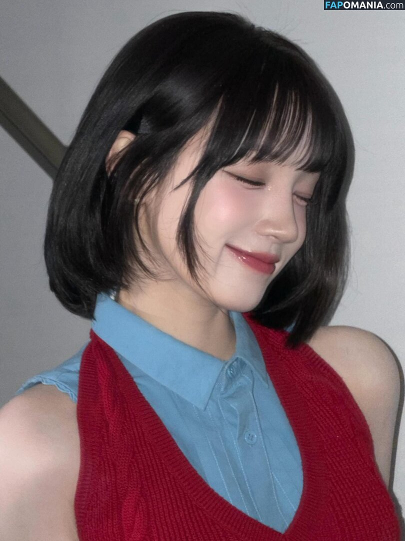 _Yuqi_ / https: / yuqisong.923 / yuqisun Nahý OnlyFans  Uniklá fotka #54