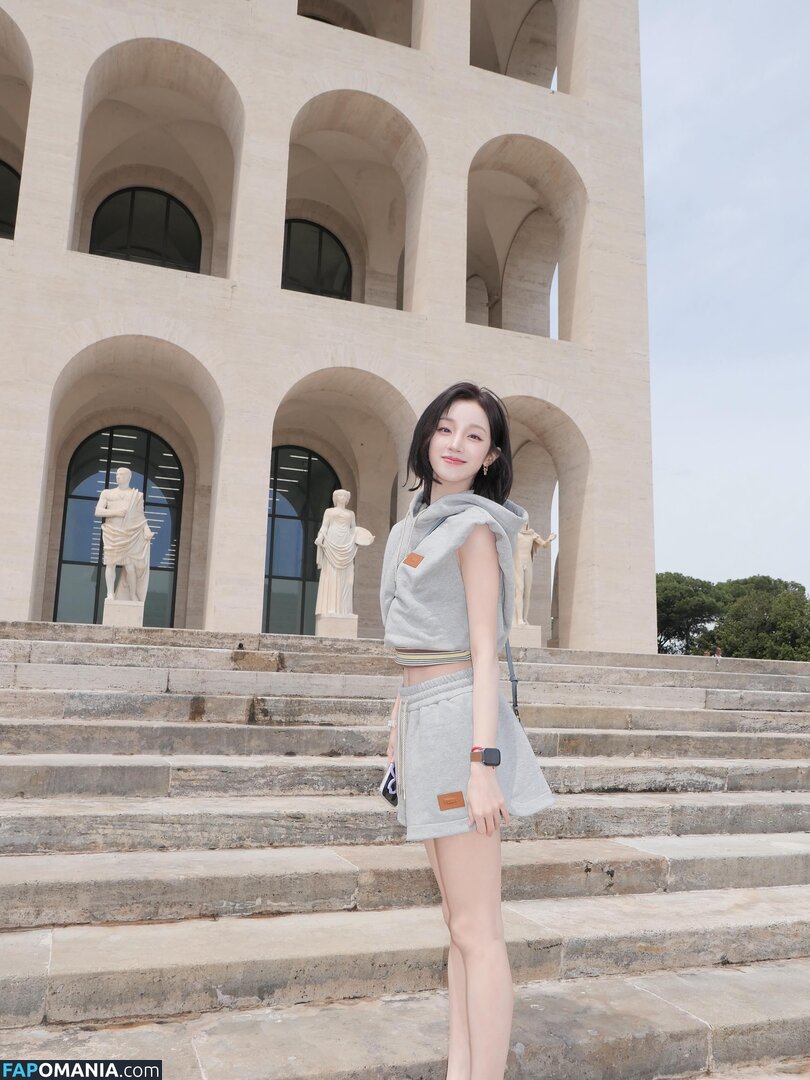 _Yuqi_ / https: / yuqisong.923 / yuqisun Nahý OnlyFans  Uniklá fotka #66