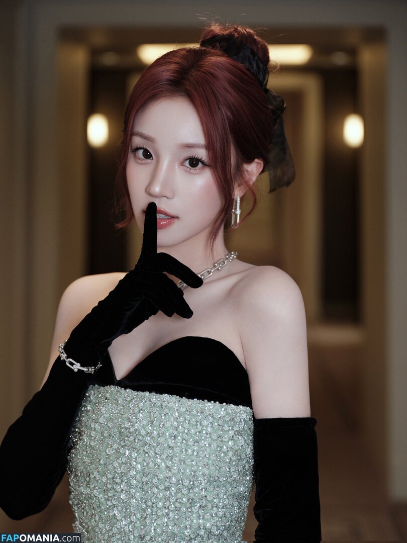 _Yuqi_ / https: / yuqisong.923 / yuqisun Nahý OnlyFans  Uniklá fotka #80