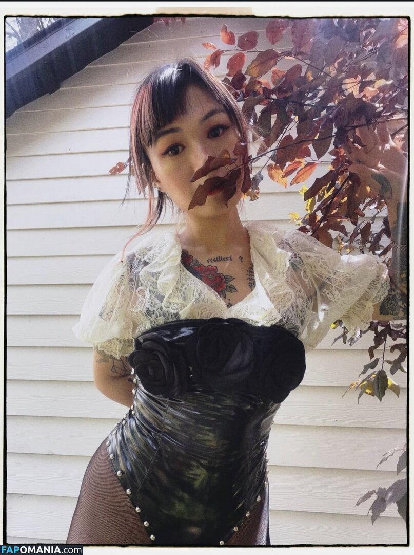 Yvette Young / yvetteyoung Nahý OnlyFans  Uniklá fotka #7