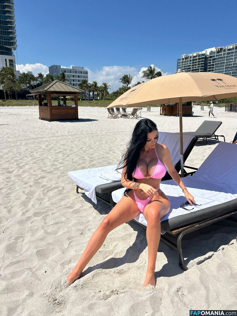 yvonne_bar / yvonne_bar_ Nahý OnlyFans  Uniklá fotka #164