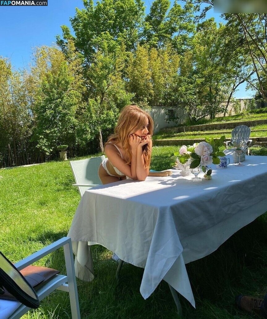 Zahia Dehar / zahiaofficiel Nahý OnlyFans  Uniklá fotka #298