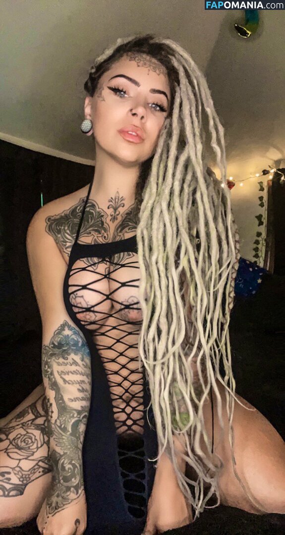 zahja / zahja__ / zahjalocs Nahý OnlyFans  Uniklá fotka #14