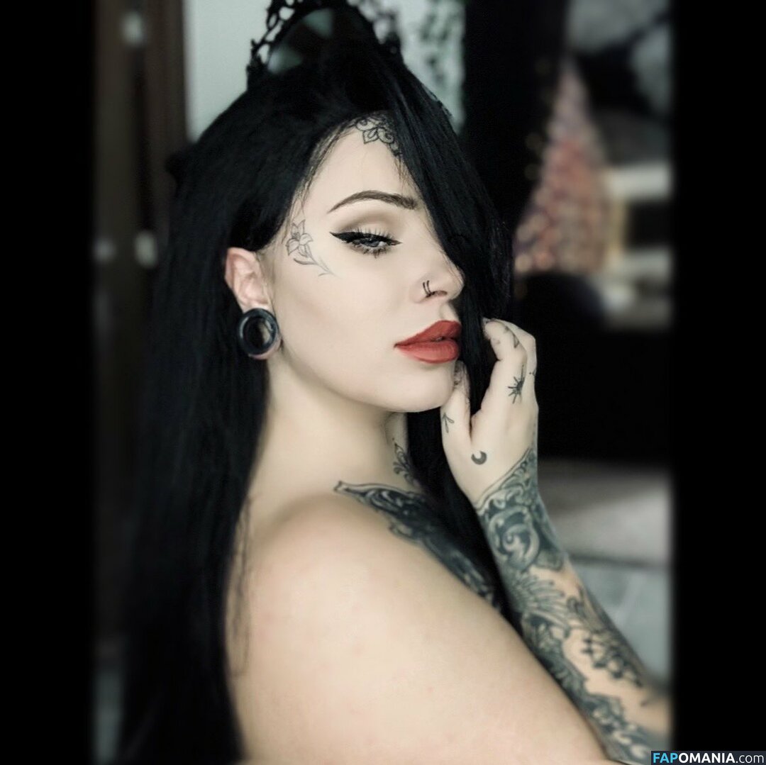 zahja / zahja__ / zahjalocs Nahý OnlyFans  Uniklá fotka #24