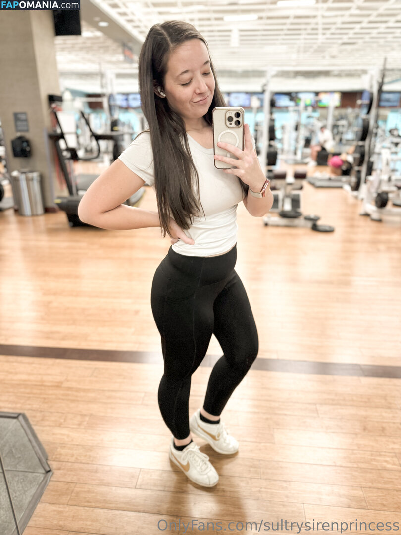 zaraddluxe / zaraluxeee Nahý OnlyFans  Uniklá fotka #3