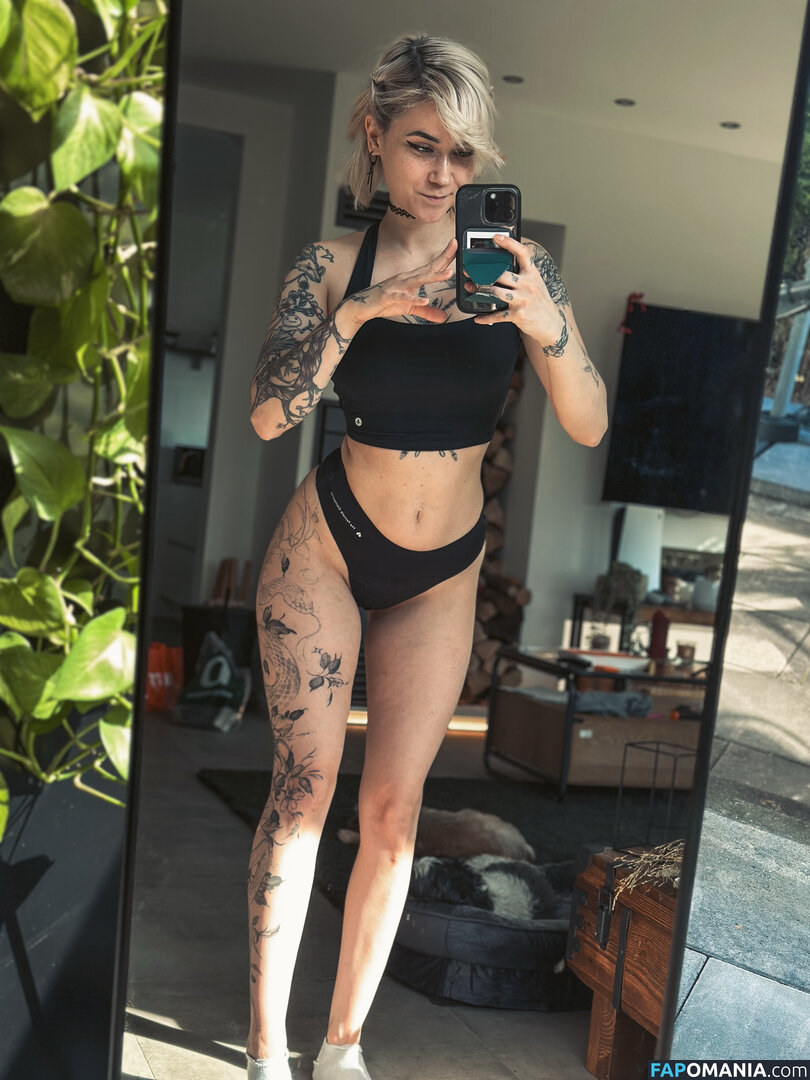 Zayuri / itsayurind / zayuriof Nahý OnlyFans  Uniklá fotka #7