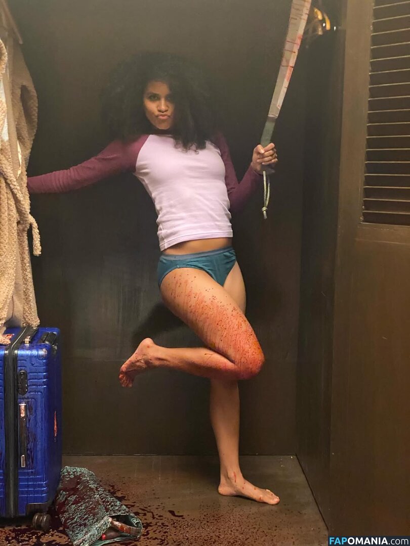 Zazie Beetz / zaziebeetz Nahý OnlyFans  Uniklá fotka #3