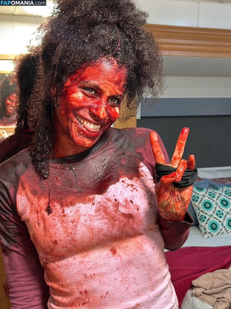 Zazie Beetz / zaziebeetz Nahý OnlyFans  Uniklá fotka #8