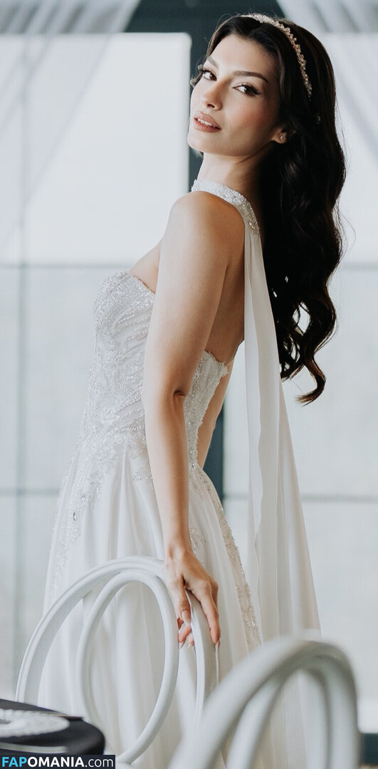 Zeynep Demirhan / demiirhaan / https: / zzeynepdemirhan Nahý OnlyFans  Uniklá fotka #4