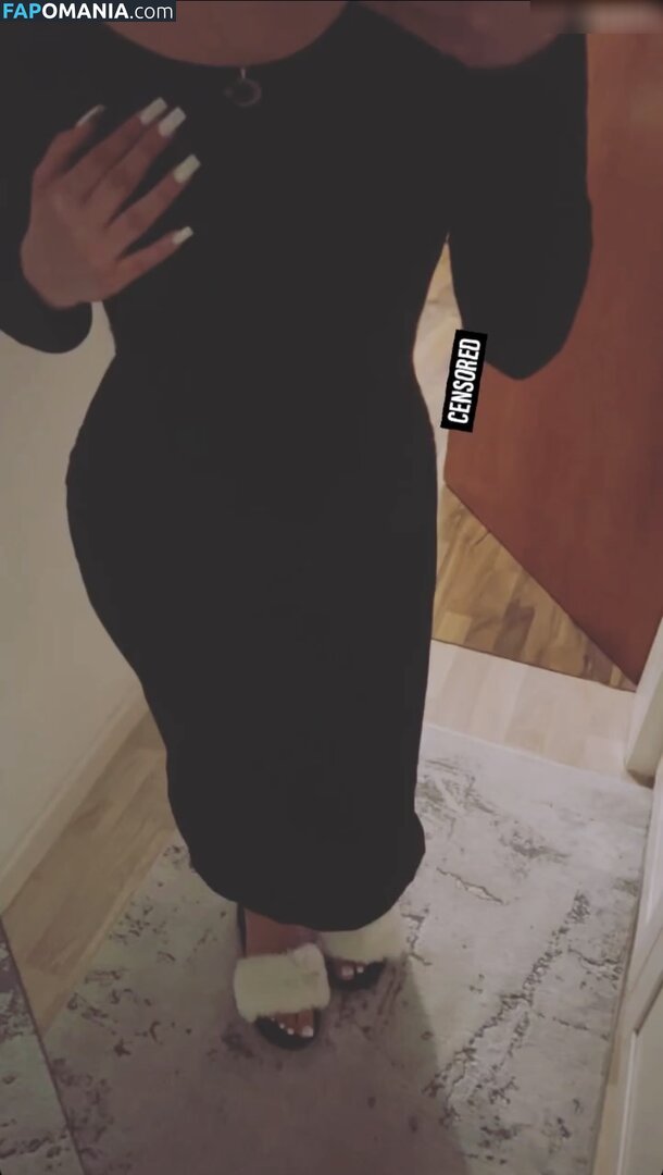 Zeynohijabi Nahý OnlyFans  Uniklá fotka #1