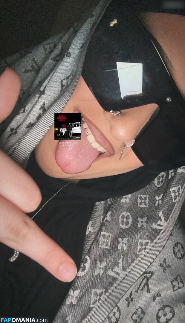 Zeynohijabi Nahý OnlyFans  Uniklá fotka #4