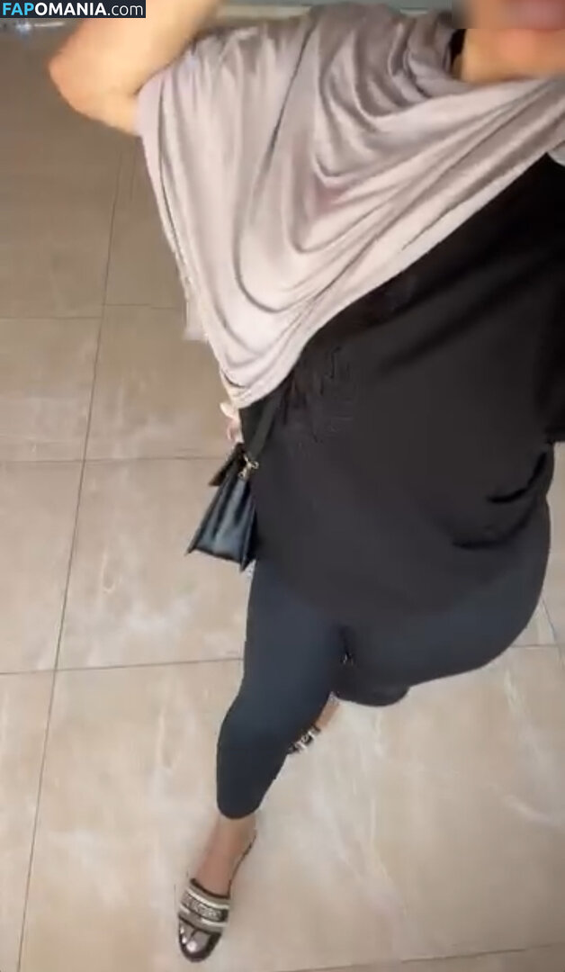 Zeynohijabi Nahý OnlyFans  Uniklá fotka #9