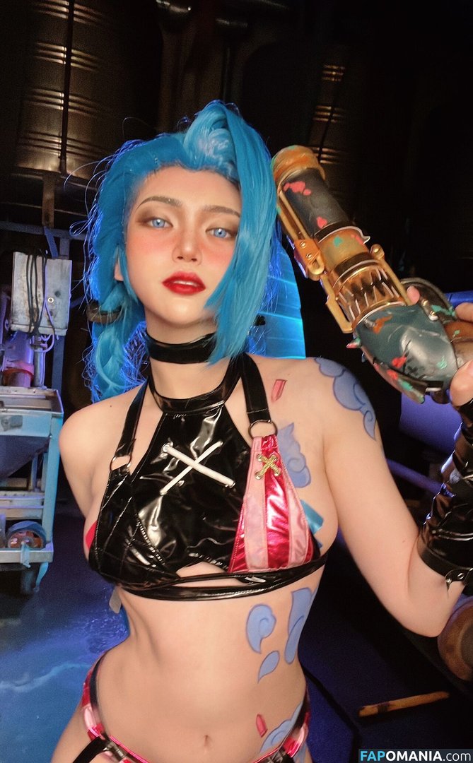ZinieQ / zinie / zinieq_cosplayer / 𝐙𝐢𝐧𝐢𝐞𝐐 Nahý OnlyFans  Uniklá fotka #128
