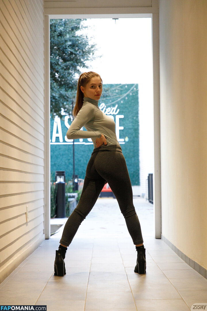 Zishy / zishylives Nahý OnlyFans  Uniklá fotka #471