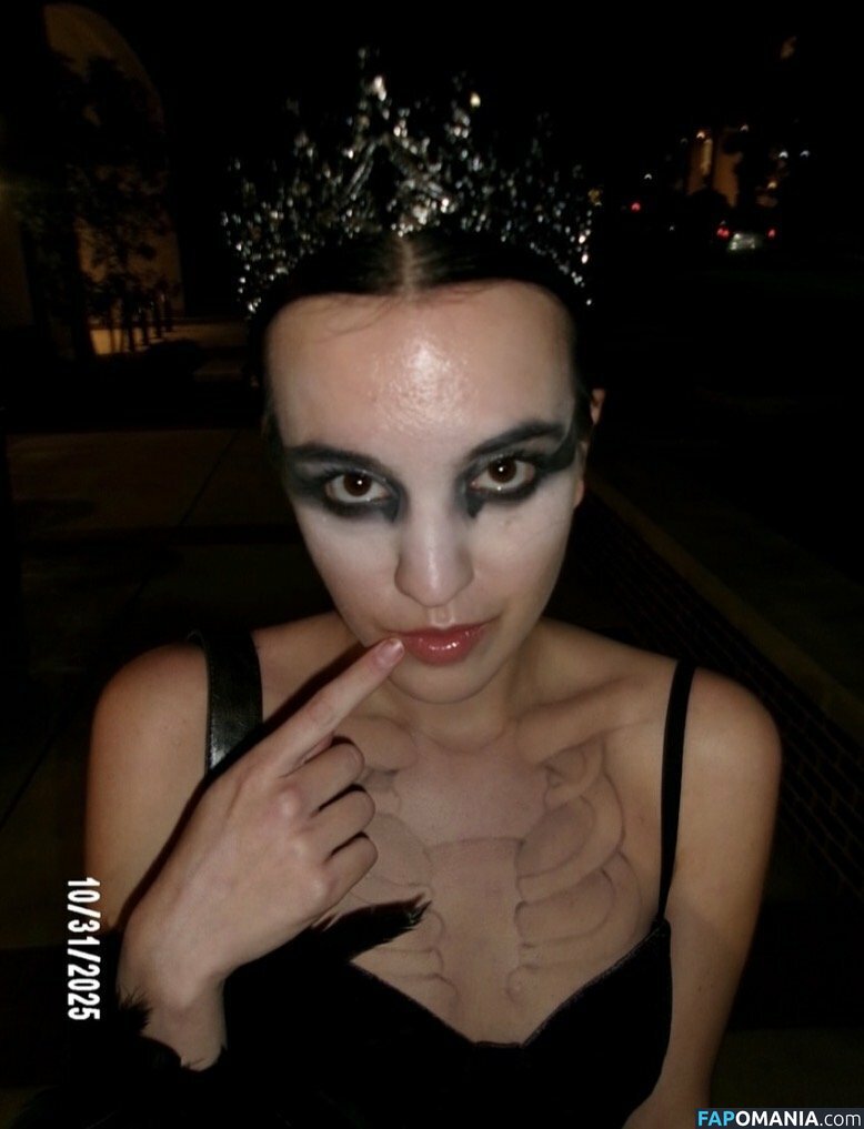 Zoe Liddell Nahý OnlyFans  Uniklá fotka #2