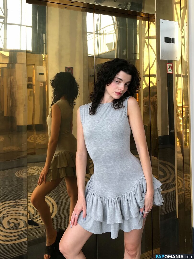 Zoe Steiner / https: / zoesteiner / zoesteiner2 Nahý OnlyFans  Uniklá fotka #4