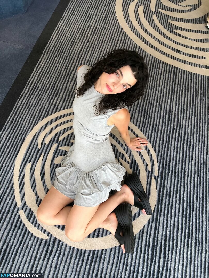 Zoe Steiner / https: / zoesteiner / zoesteiner2 Nahý OnlyFans  Uniklá fotka #7